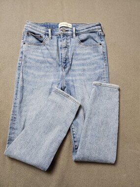 Aritzia Denim Forum The Lola High Rise Skinny Jeans Light Wash Size 30